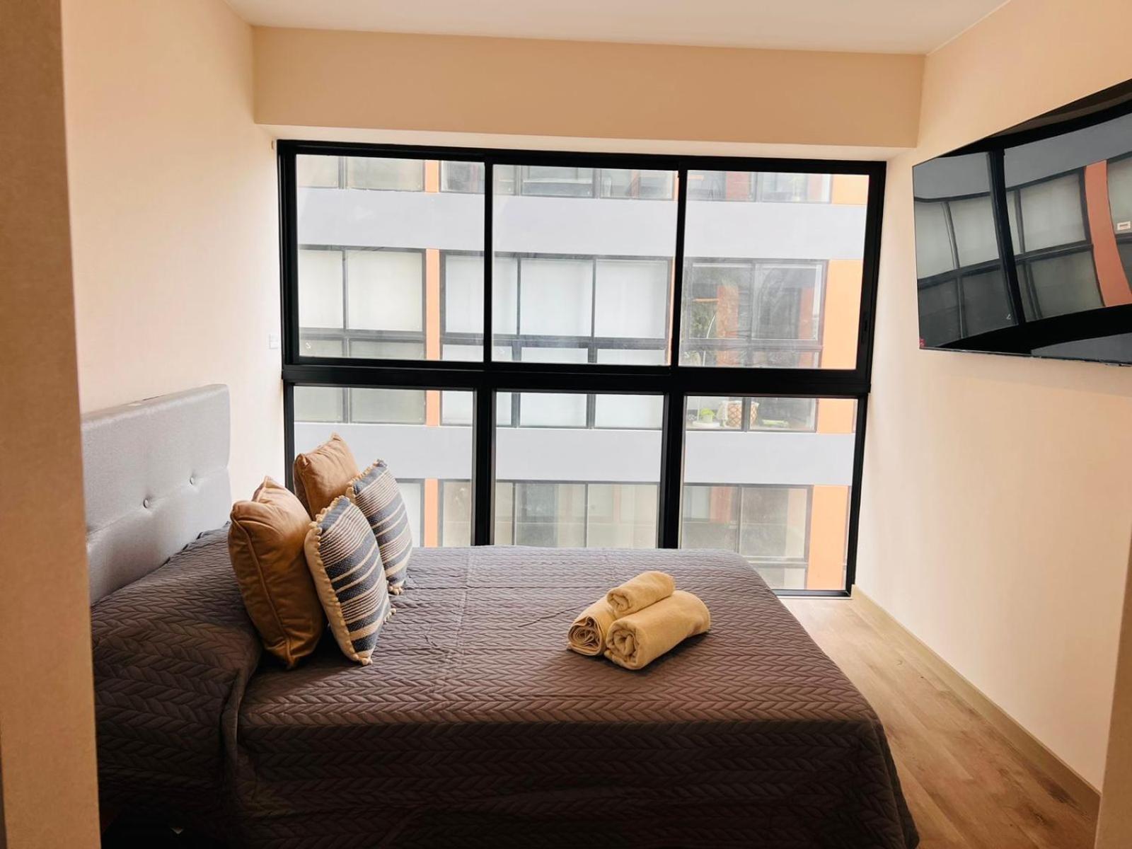 Dpto Para 4 Personas De Estreno Frente Embajada Usa Appartement